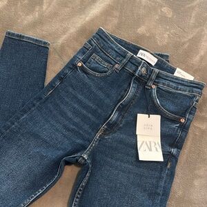 Zara Women's Vintage hi-rise Skinny stretch jeans